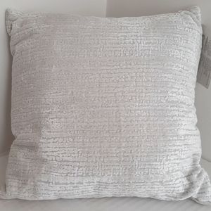 Kenneth Cole Platinum Velvet Decorative Pillow 16"